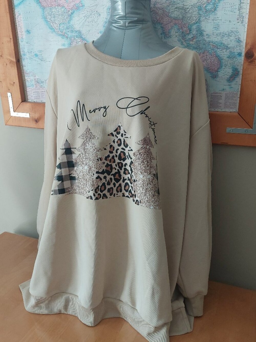 Shein Plus Size "Merry Christmas" Leopard Print Tree Graphic Sweatshirt